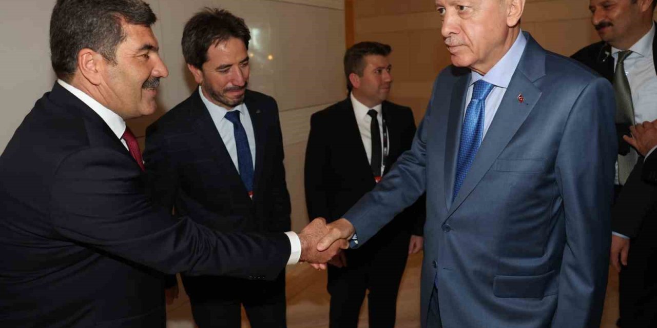 Cumhurbaşkanı Erdoğan’a halı sektörü anlatıldı