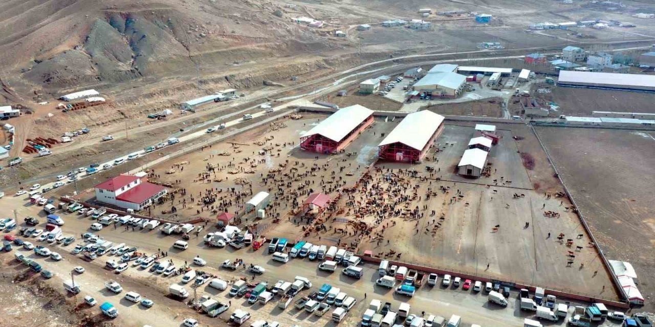 Van’da kurban satış ve kesim yerleri belirlendi