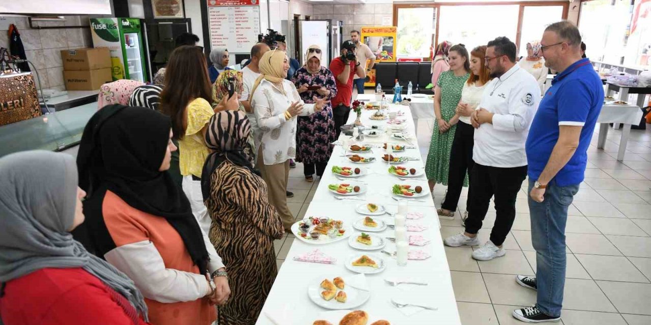 Lapseki Kiraz Festivalinde yemek yarışması düzenlendi