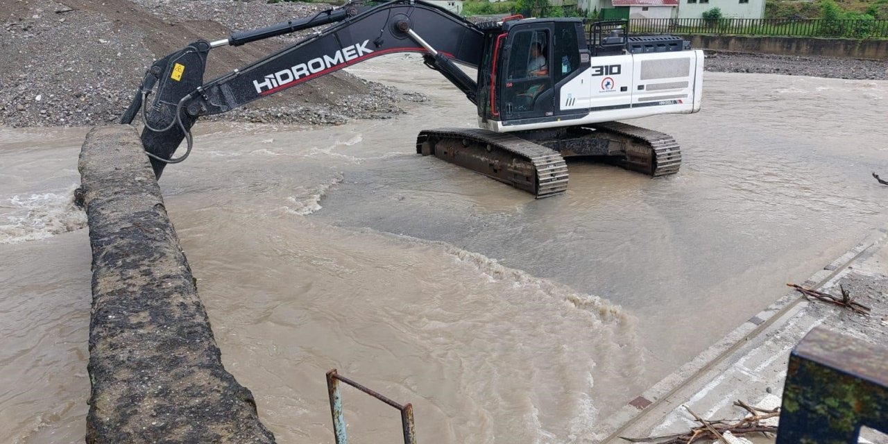 130 Personel 30 araç nöbette