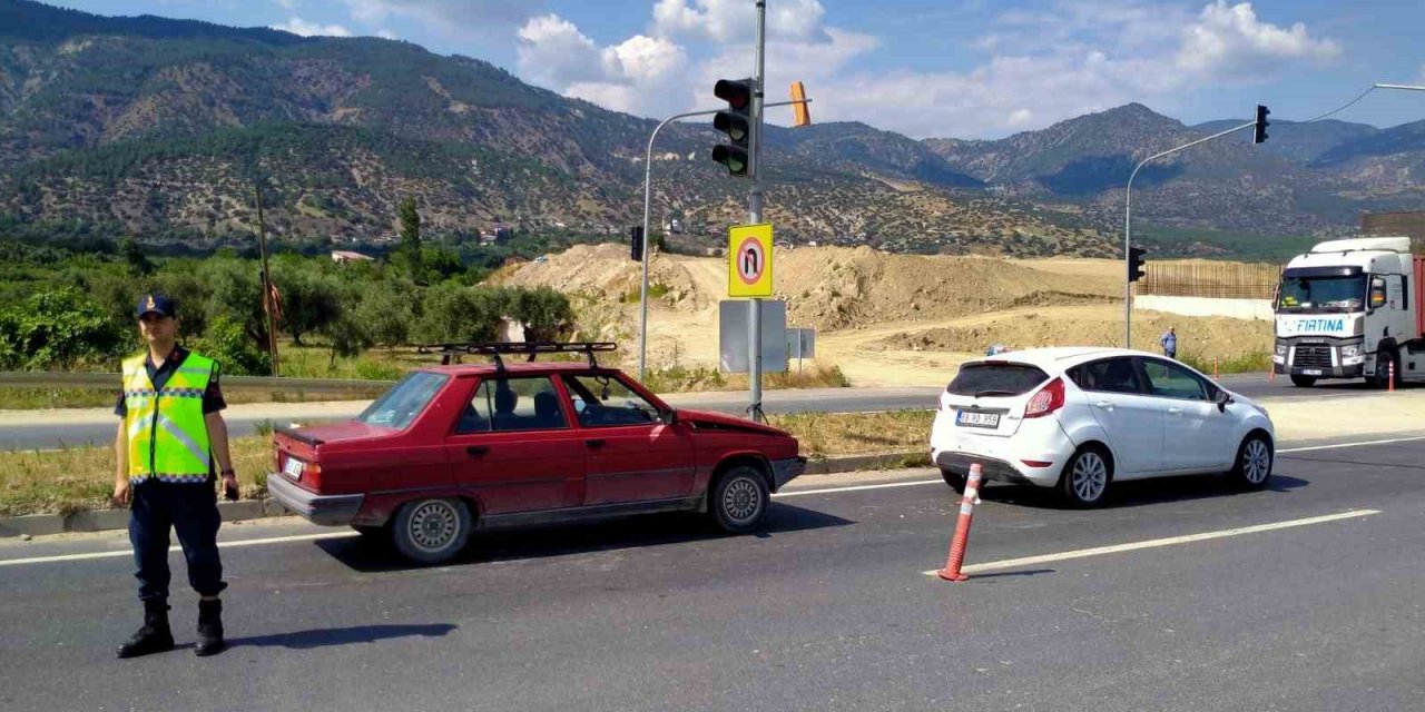 Ani fren kaza getirdi: 1 yaralı