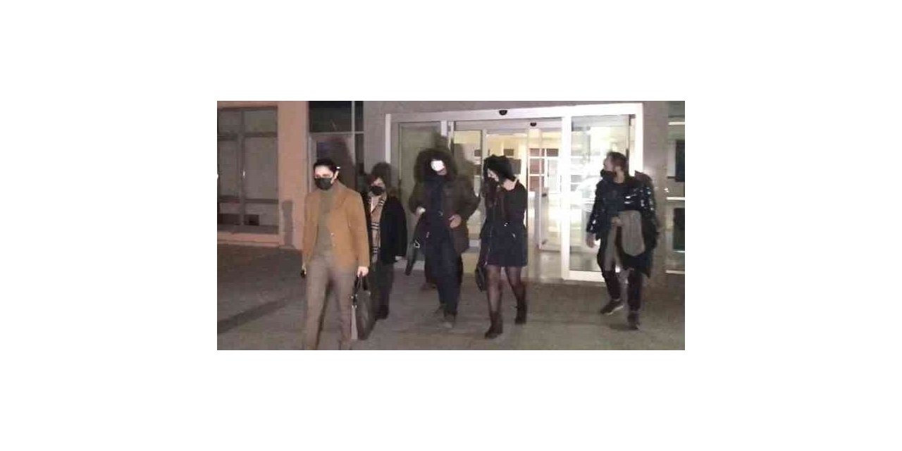 Askeri yasak bölgeye giren Yunan polis ve sevgilisi beraat etti