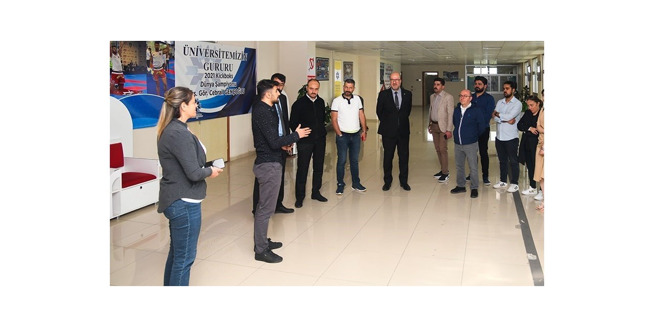 Rektör Çakmak Etüt Merkezi Öğretmenlerini Konuk Etti