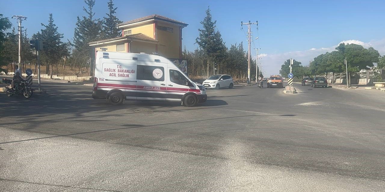 Kilis’te motosiklet ile otomobil çarpıştı: 1 yaralı