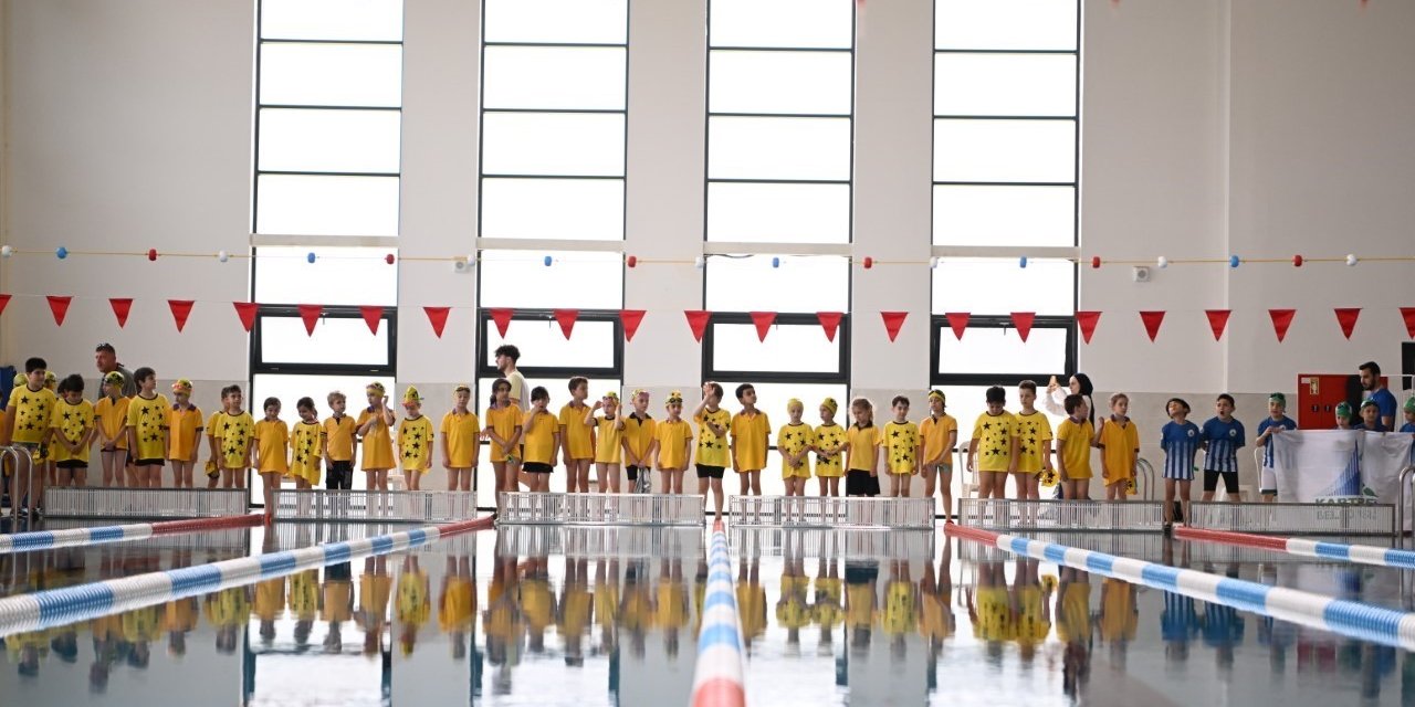 Minikler Kartepe’de kulaç attı