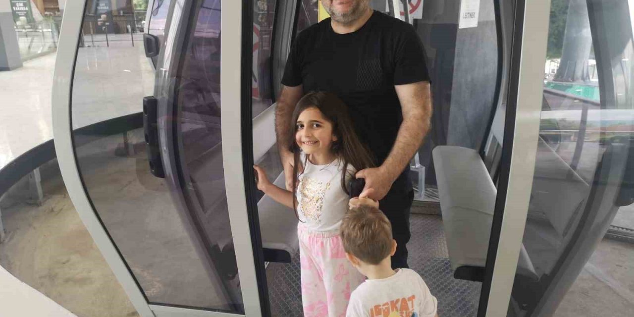 Bilet satışları başladı, teleferik vatandaşların hizmetine açıldı