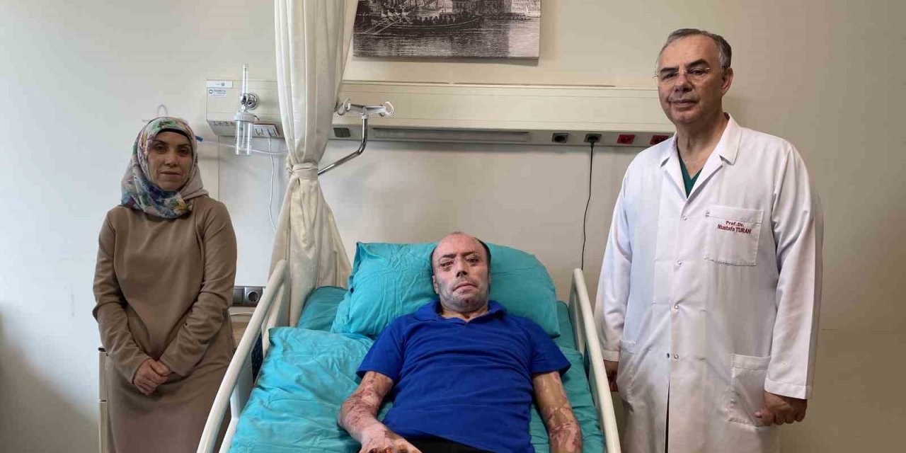 140 ameliyat geçiren 8 ayı aşkın süre hastanede kalan maden işçisi İzzet Ak taburcu edildi