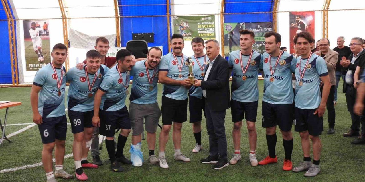 Kütahya OBM’de halı saha futbol turnuvası