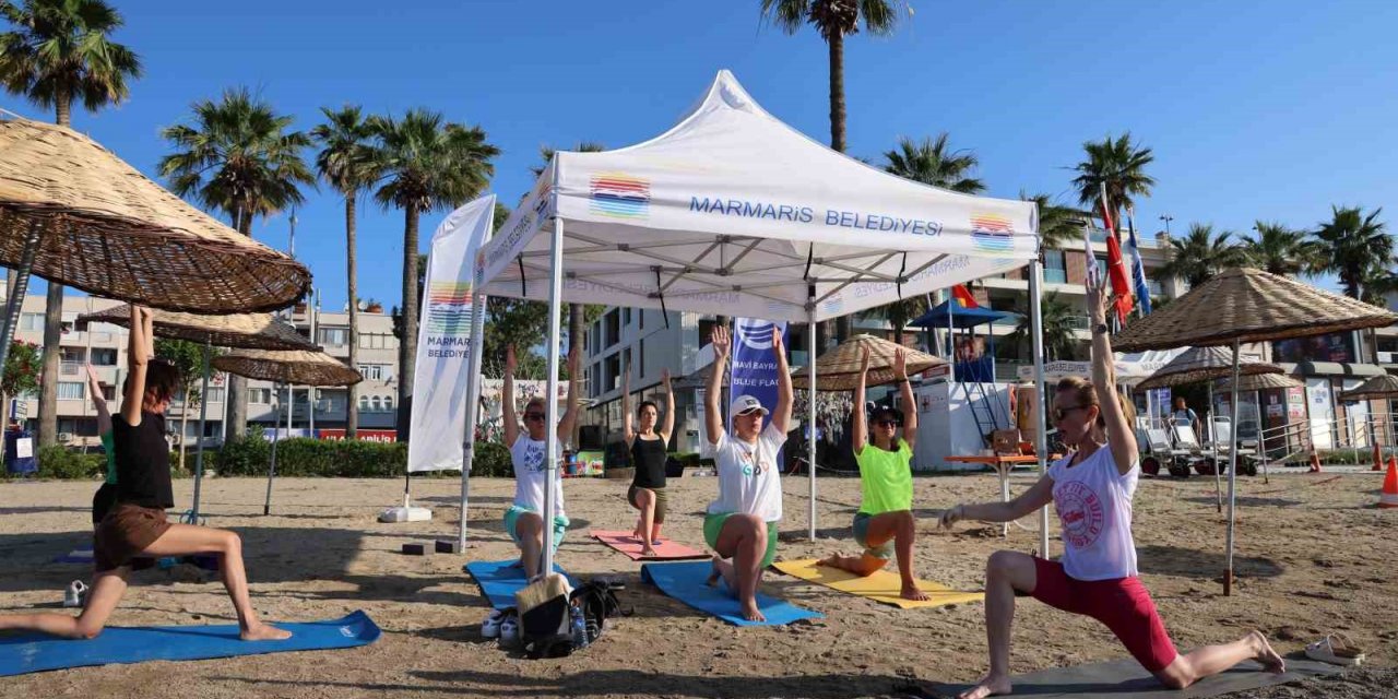 Marmarisliler güne yogayla başladı