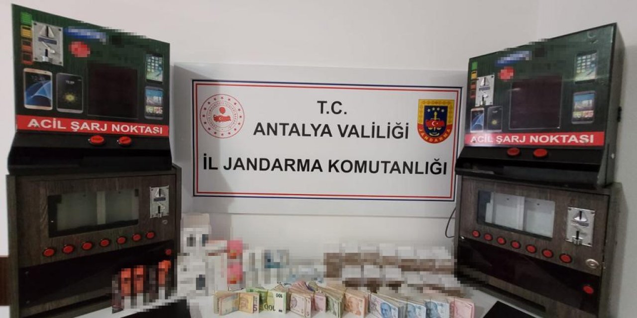 Jandarma uyuşturucu tacirlerine geçit vermiyor