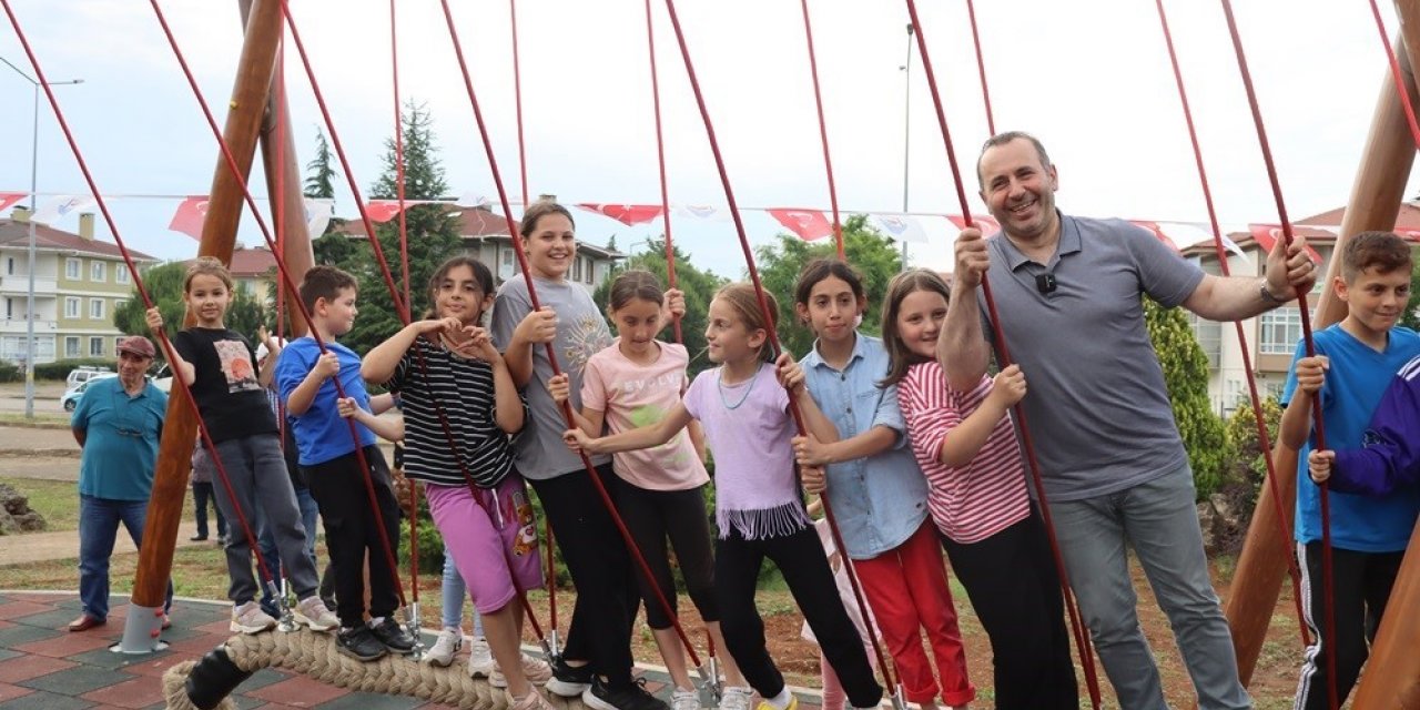 Paşakent’te çocuk parkı açıldı