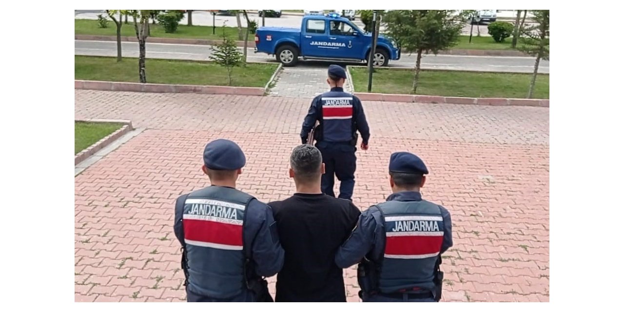 Uyuşturucu ve hırsızlıktan aranan şahıs yakalandı