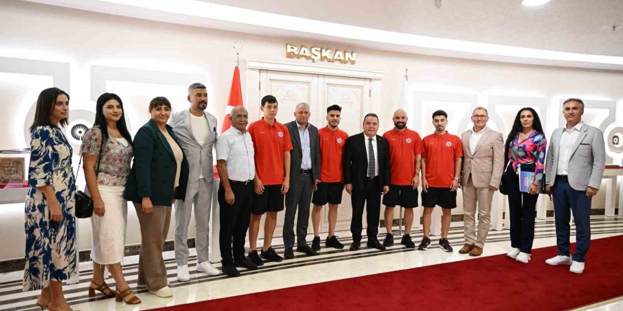 Ayak Tenis takımı Türkiye Şampiyonasına gidiyor