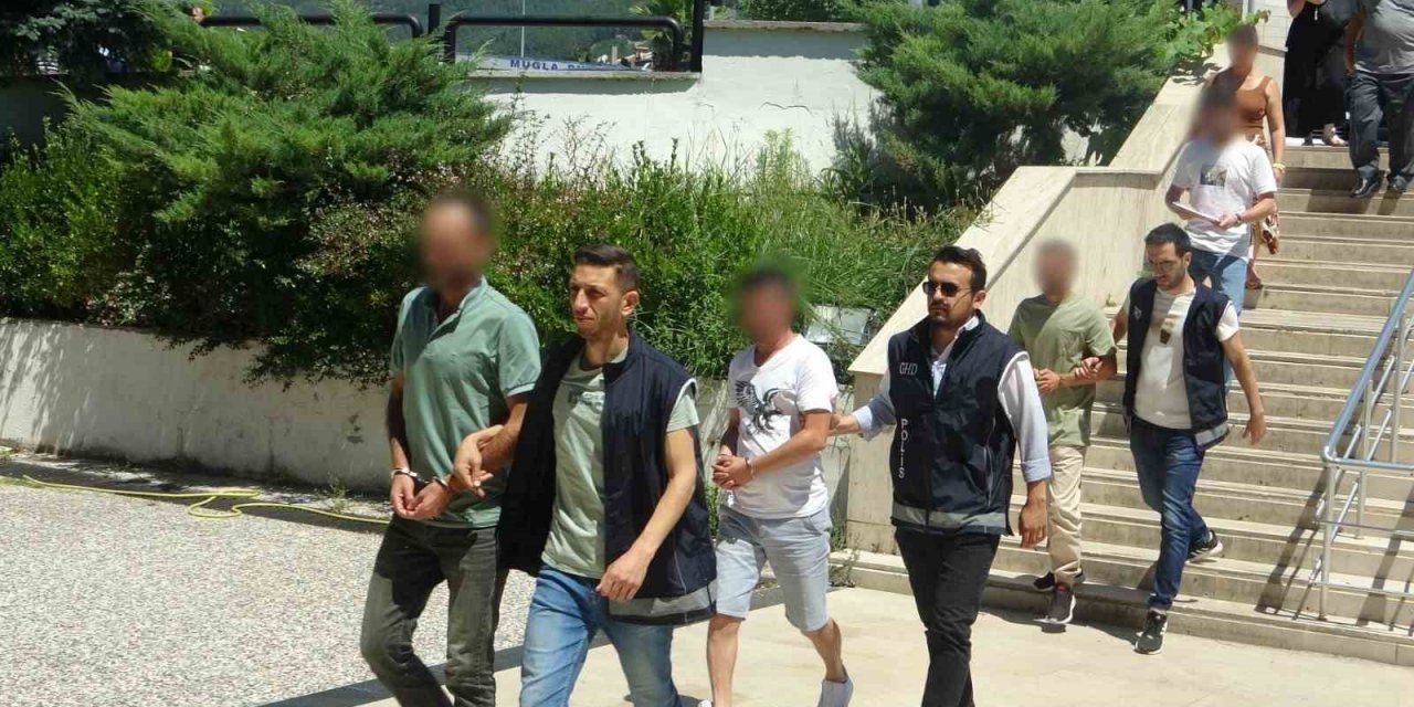 Muğla Emniyeti göçmen kaçaklarına göz açtırmıyor