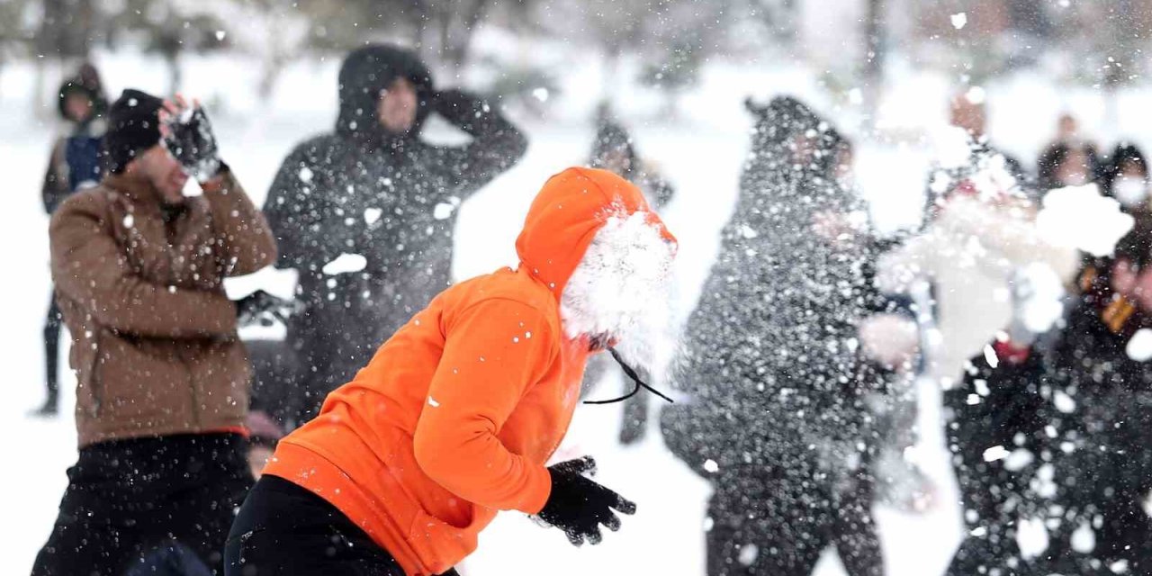 İHA’ya 5 ödül birden