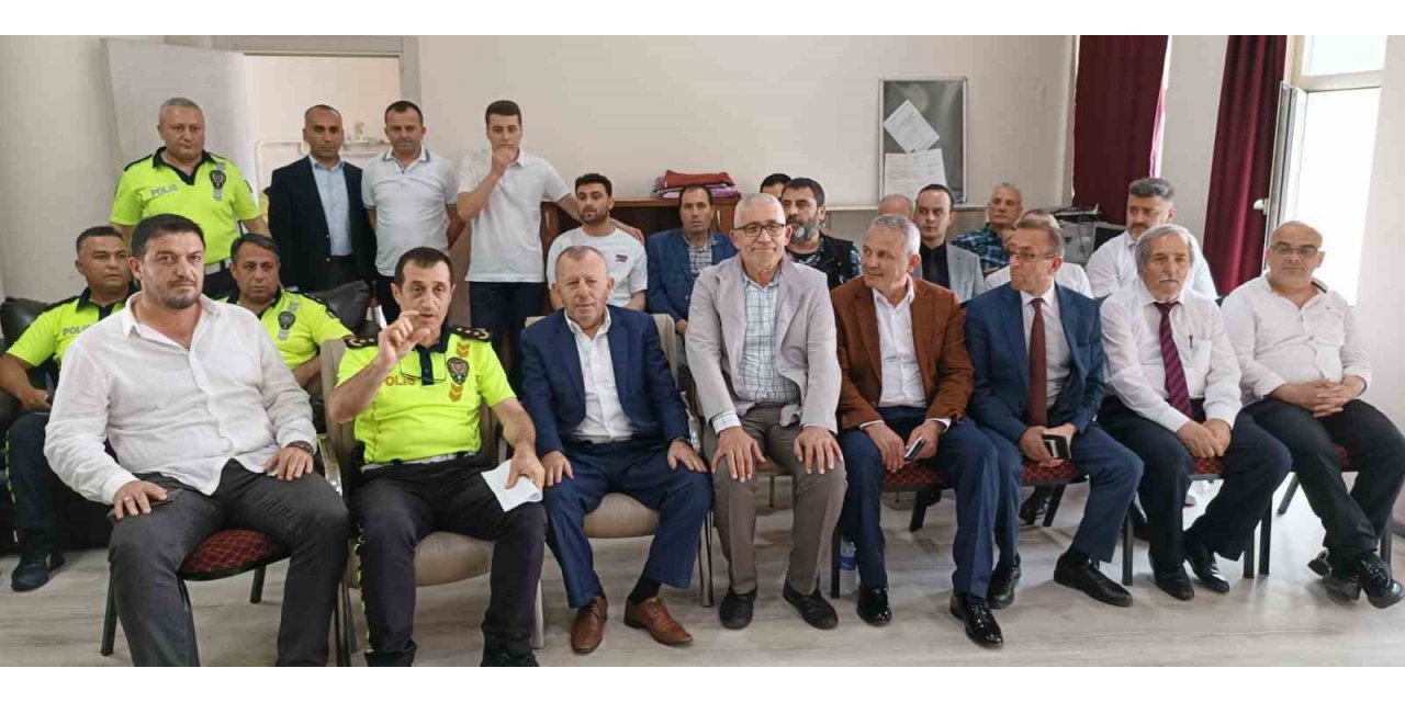 Otobüs şoförleri bilgilendirildi