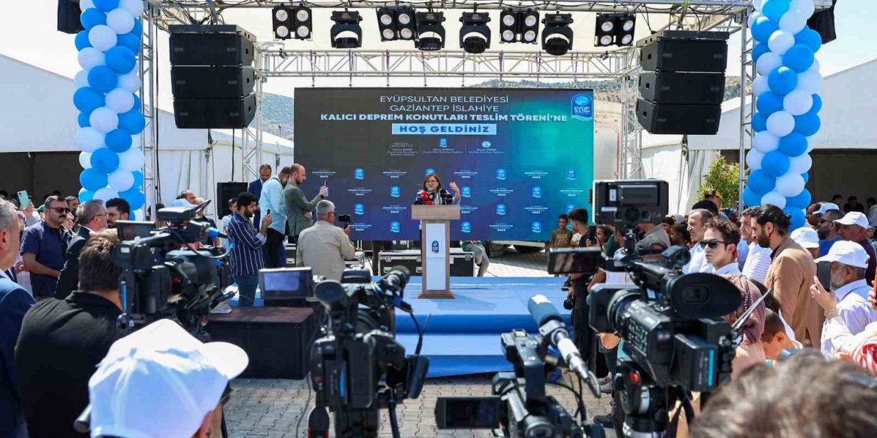 İslahiye’deki kalıcı konut teslimatı son sürat devam ediyor