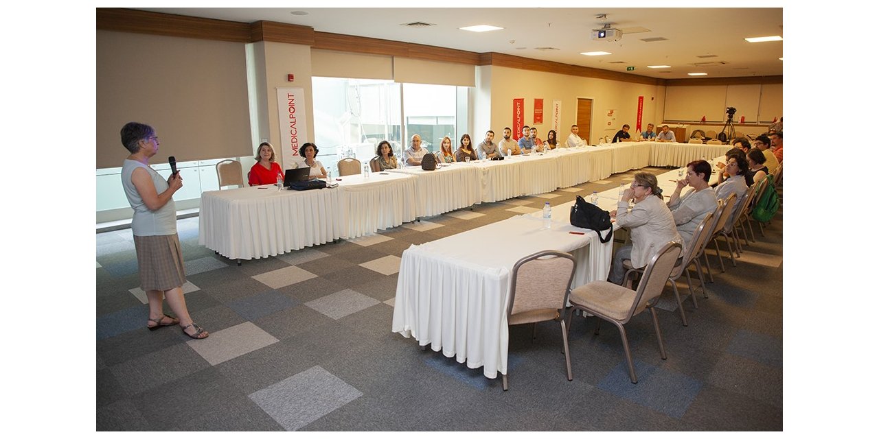 Nörologlar Medical Point İzmir’de buluştu