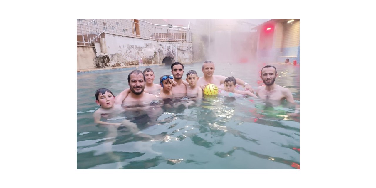 Köydeki kaplıcaya ilgi