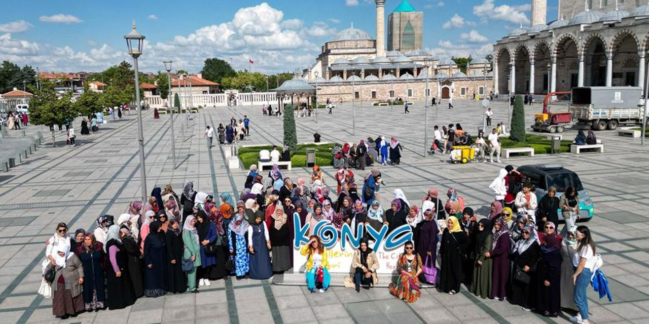 Altındağlı kadınlar Konya’yı gezdi
