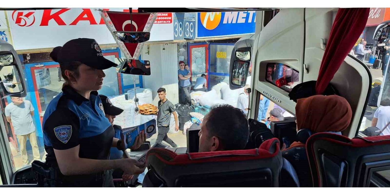 15 Temmuz Demokrasi Otogarı’nda vatandaşlara güvenli yolculuk uyarısı