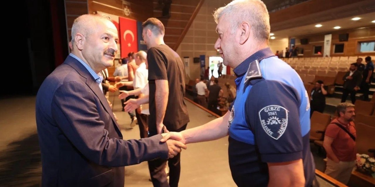 Başkan Büyükgöz’den belediye personeline müjde