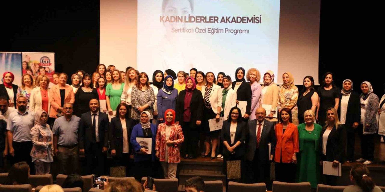 Lider kadınlar sertifikalarını aldı
