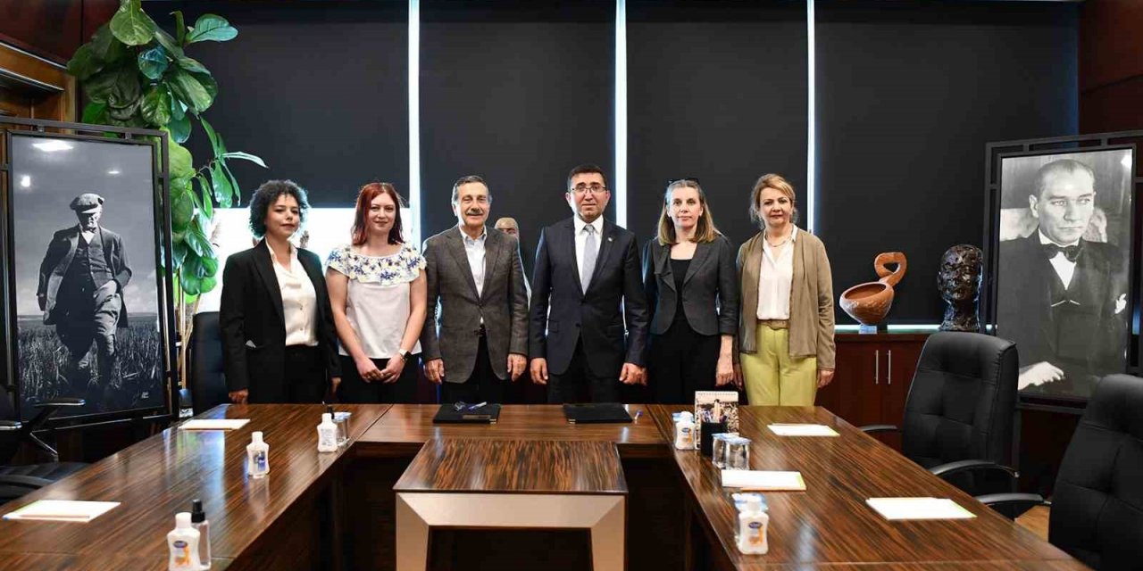 Kadın Danışma Merkezi’nde kadınlara hukuki destek