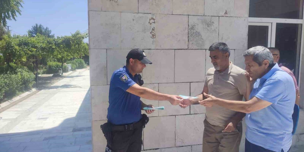Aydın’da polisten dolandırıcılığa karşı broşürlü uyarı