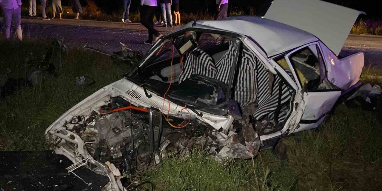 Tekirdağ’daki iki otomobilin çarpıştığı kazada can pazarı: 4 yaralı