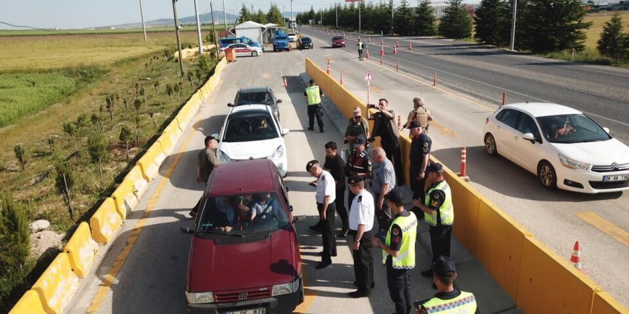 Jandarmadan bayram öncesi trafik ve asayiş uygulaması