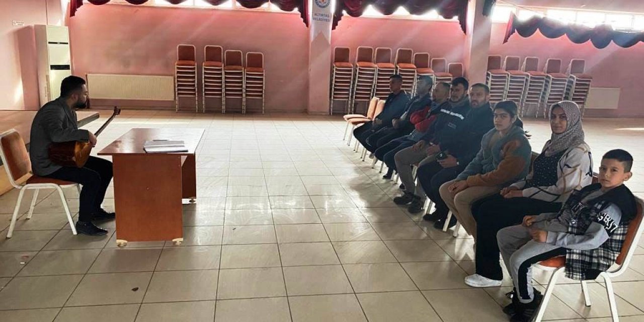 Altıntaş’ta halk oyunları kursu
