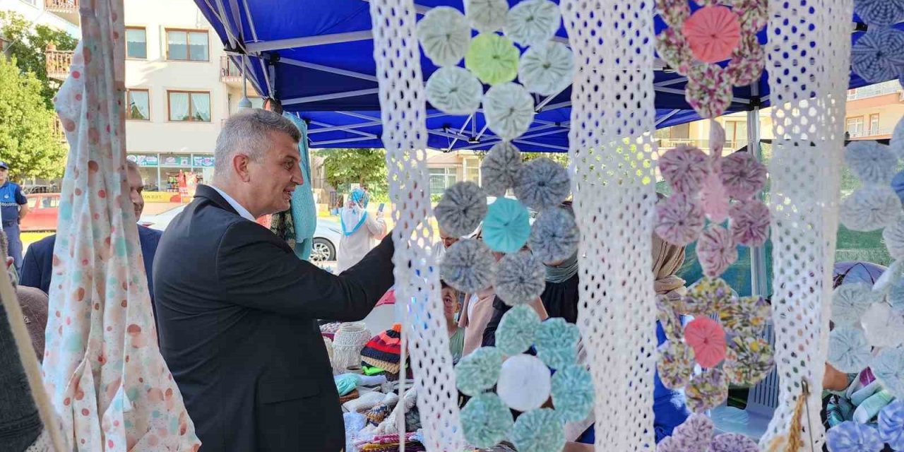 Bahar Şenliğinde el emeği göz nuru ürünler sergilendi
