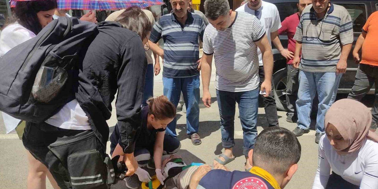 Motosikletin çarptığı yaşlı adam yaralandı