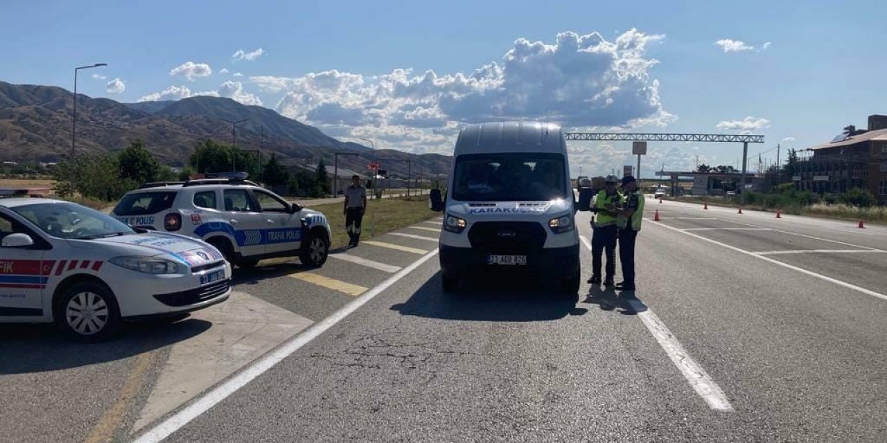 Elazığ’da polis ve jandarma ekiplerinden bayram denetimi