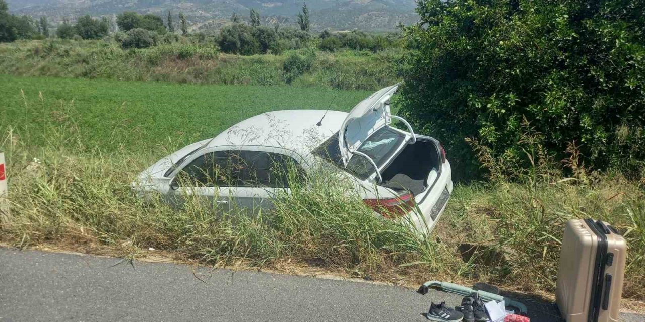 Otomobil kanala uçtu