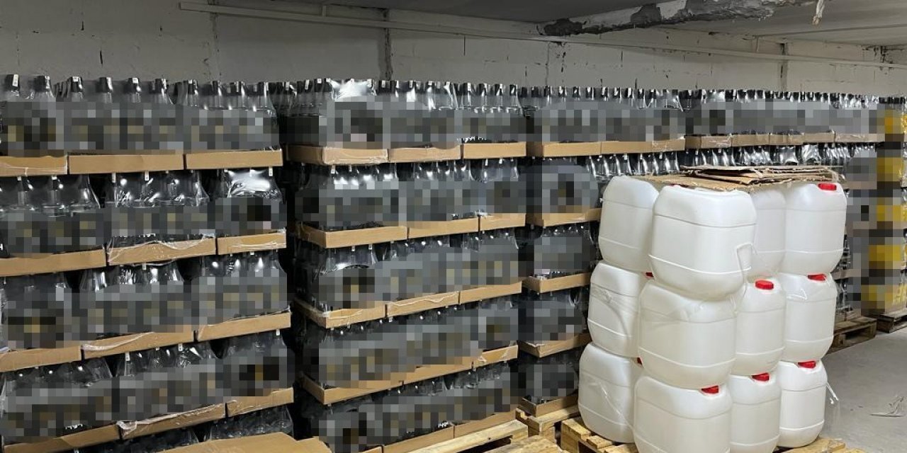 (Düzeltme) Sahte içki üreticilerine büyük darbe: 26 bin 300 litre sahte içki ele geçirildi