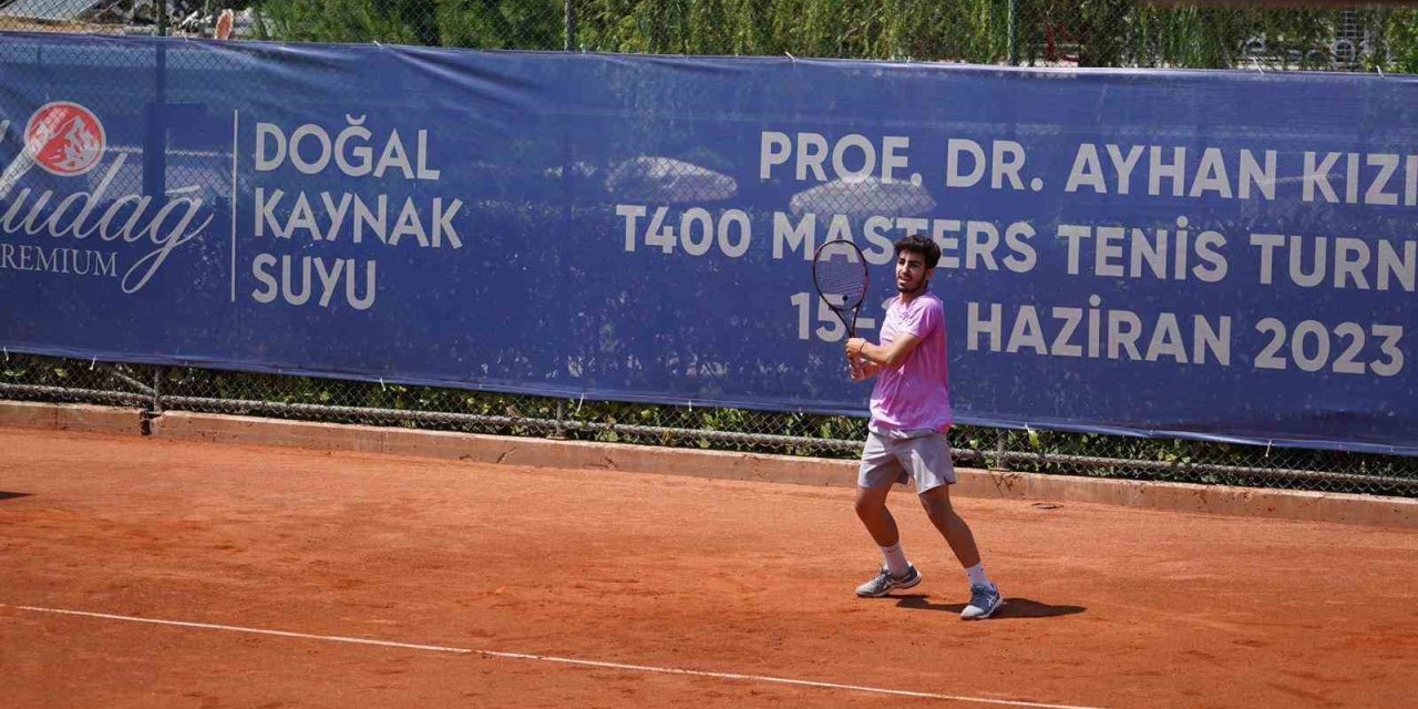 Tenis turnuvasında şampiyonlar belli oldu