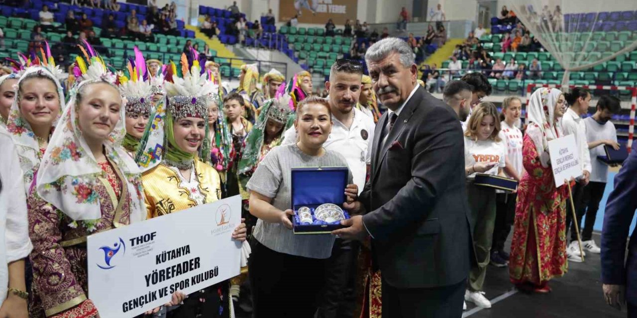 Kulüpler Arası Halk Oyunları Kütahya İl Yarışmaları renkli görüntülere sahne oldu