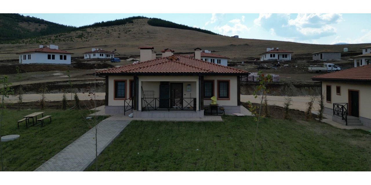 Nurdağı’nda köyevleri villaları aratmıyor