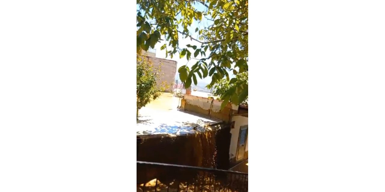 Barajın ana borusu patladı, köyü su bastı