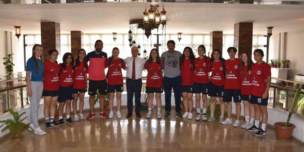 Başkan Kayda, Salihli’nin futboldaki sultanlarını ağırladı