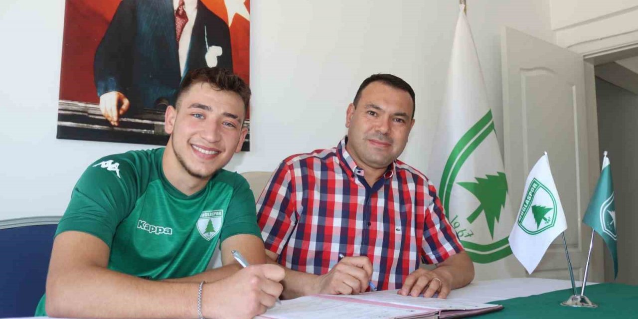 Muğlaspor 19 yaşındaki genç golcü ile yeniden anlaşmaya vardı