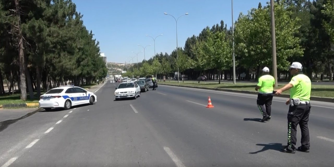 Gaziantep’te polis ve jandarma ekiplerinden bayram denetimi