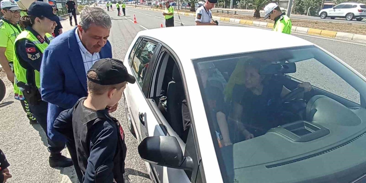 Bayram tatili boyunca her 10 kilometrede bir trafik ekibi görev yapacak