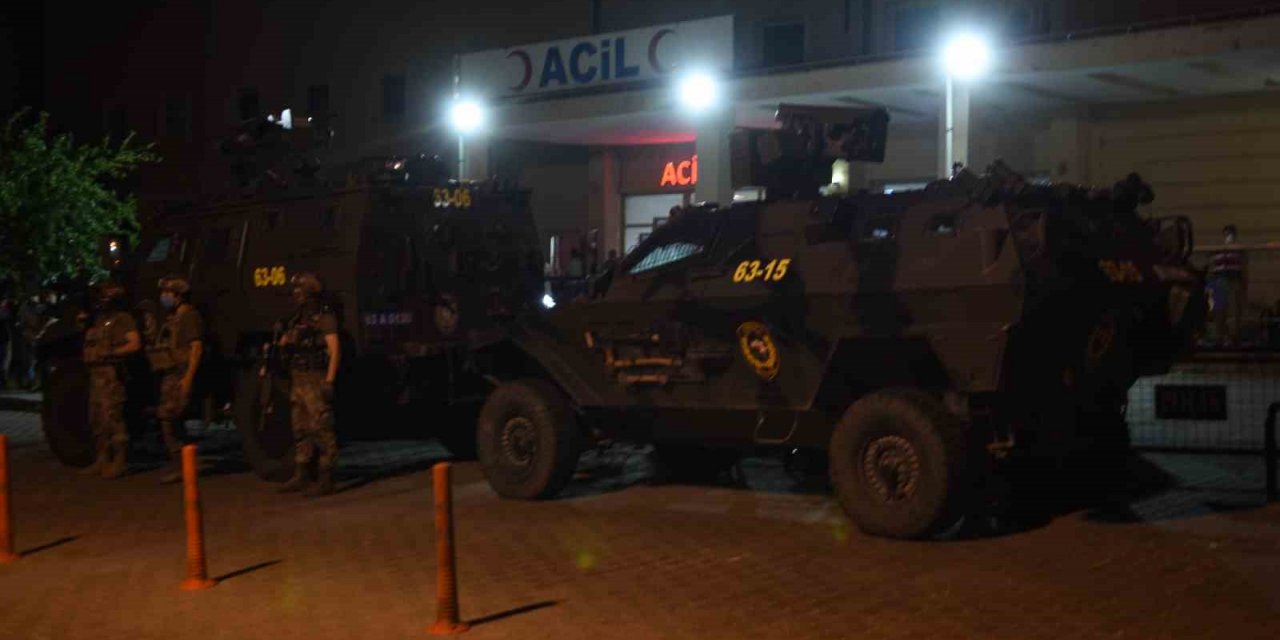 Yol verme tartışması kavgaya dönüştü: 8 yaralı