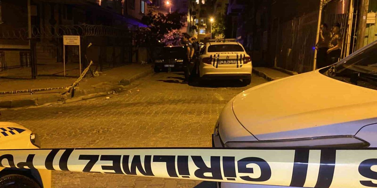 Bahçelievler’de bina girişinde silahlı saldırı: 1 ağır yaralı