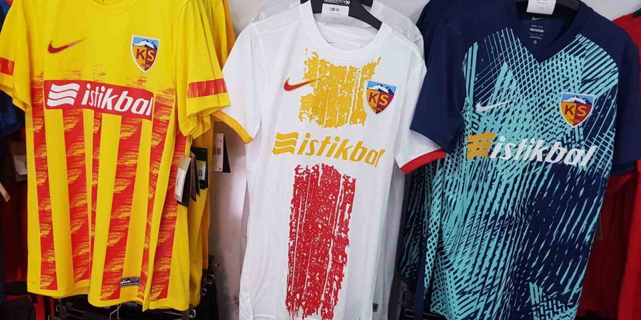 Kayserispor formaları satışa çıkarıldı