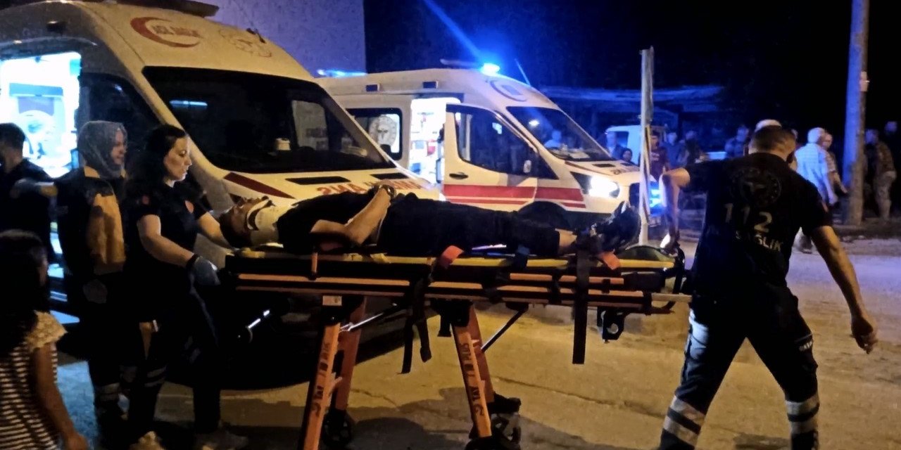 Otomobil ile motosiklet çarpıştı: 2 yaralı