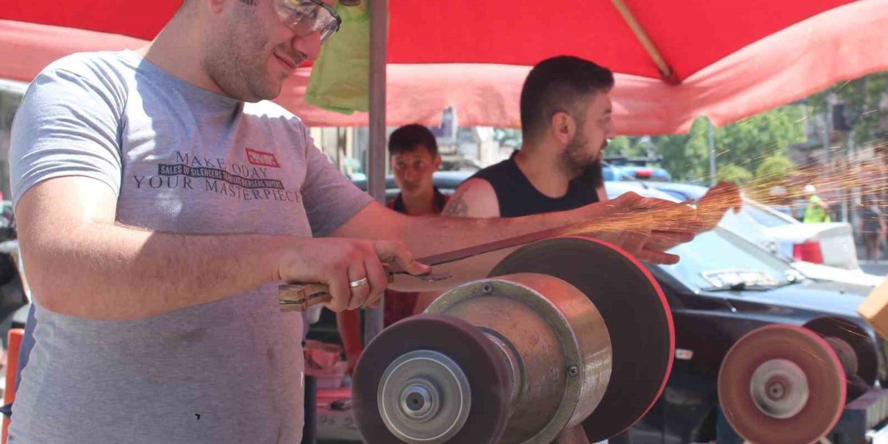 Bıçakçı esnafında bayram yoğunluğu
